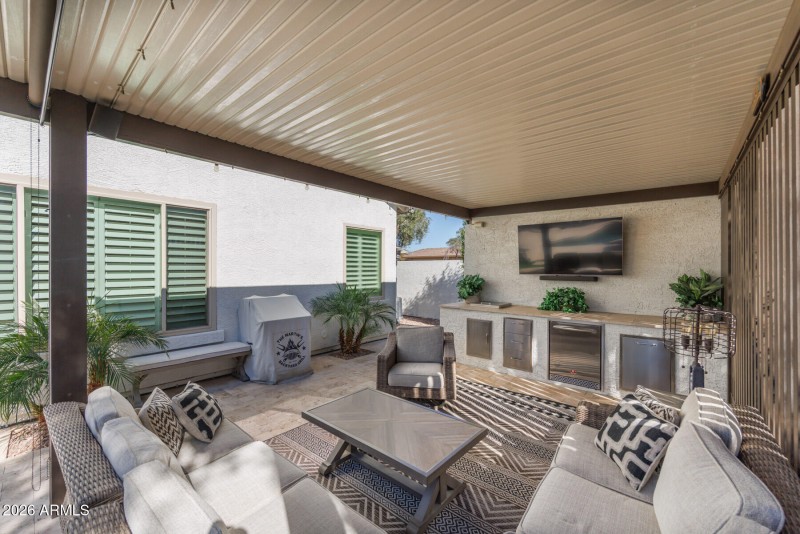 E Dubois Ave (4167)-40