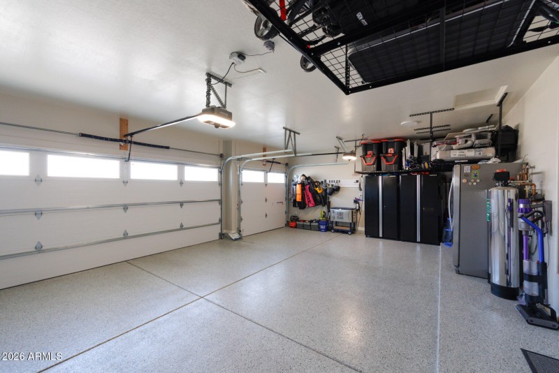 E Dubois Ave (4167)-42