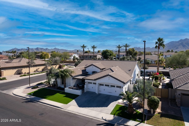 E Dubois Ave (4167)-49