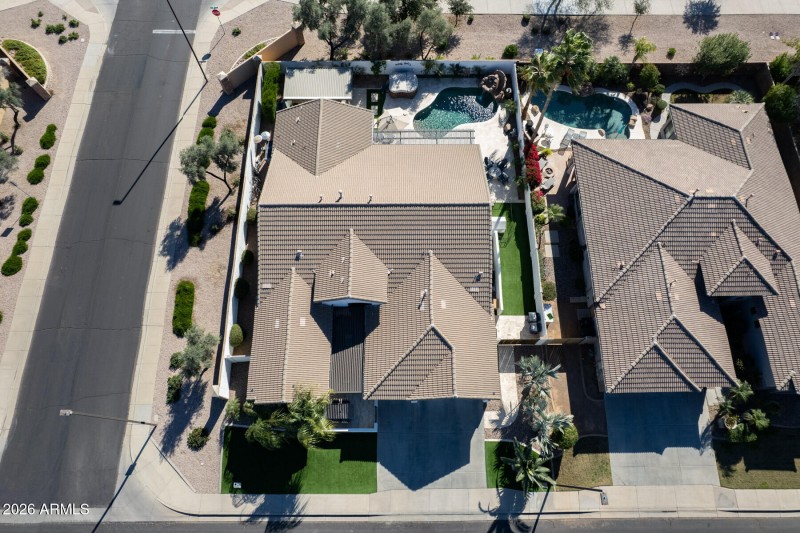 E Dubois Ave (4167)-50