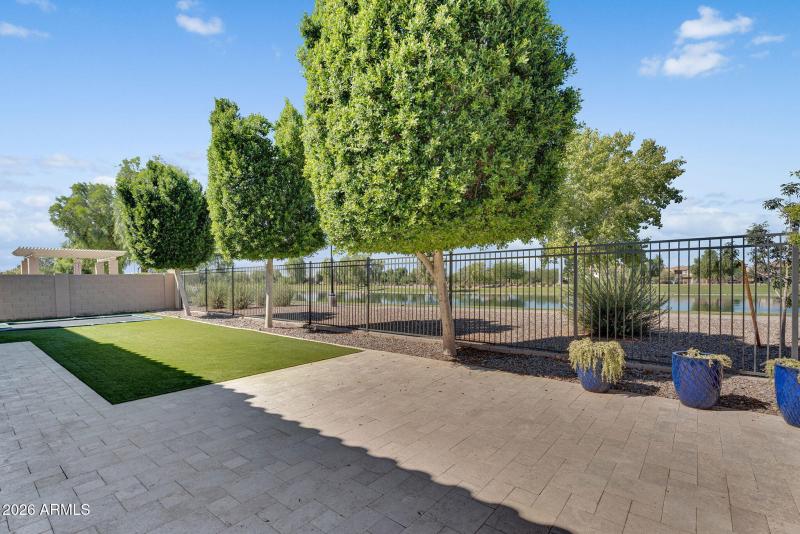 44-web-or-mls-Pinnacle-45