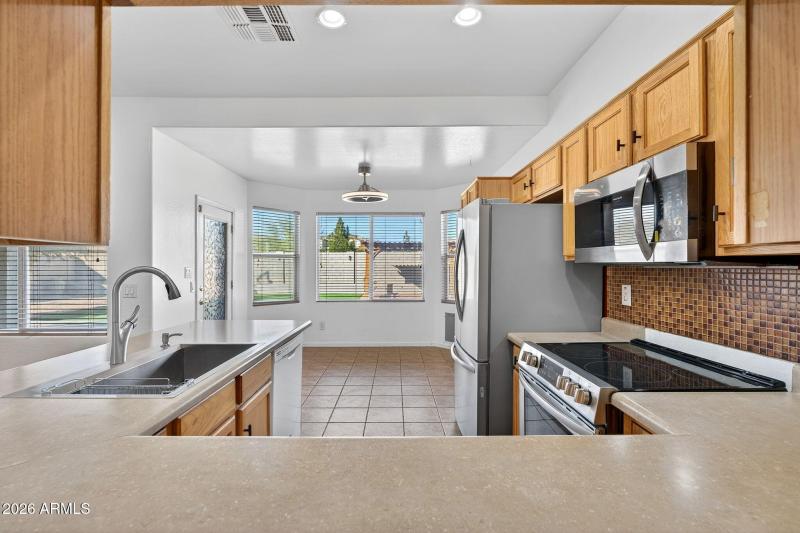 16-web-or-mls-20W Southgate Ave