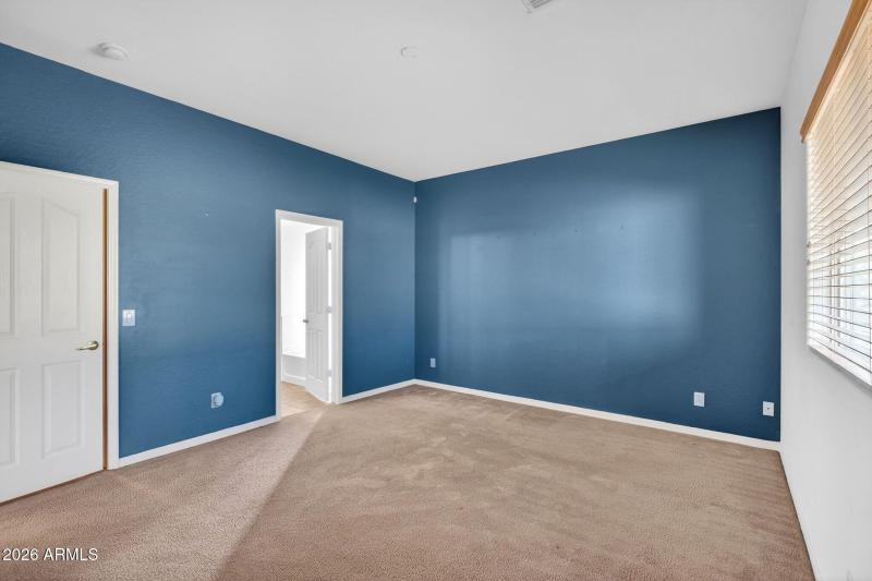 29-web-or-mls-33W Southgate Ave