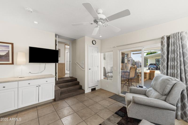 004___111 S Greenfield Rd unit 490