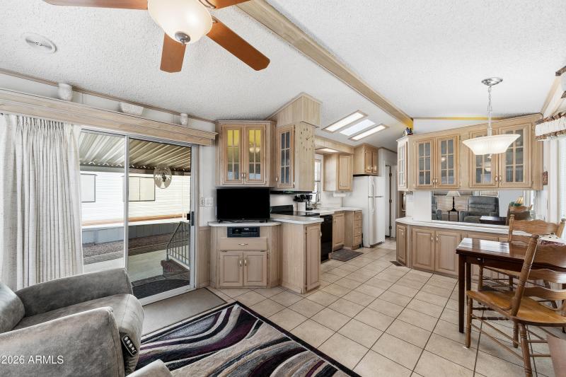 009___111 S Greenfield Rd unit 490