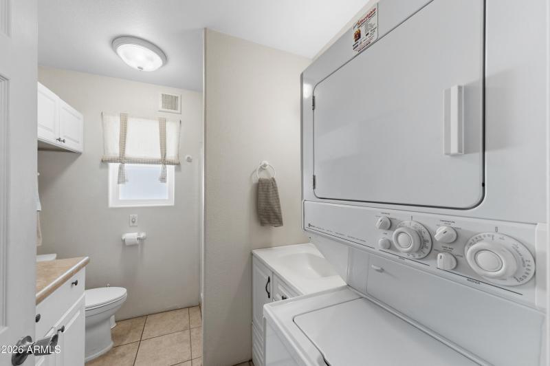 016___111 S Greenfield Rd unit 490