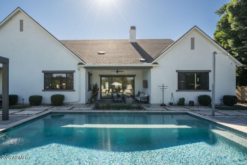 Pool to Back of House