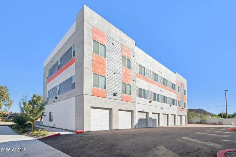 4-web-or-mls-W Williams Dr A101-S0611-00