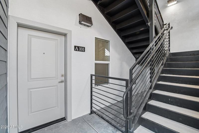 5-web-or-mls-3021 W Williams Dr A101-S06