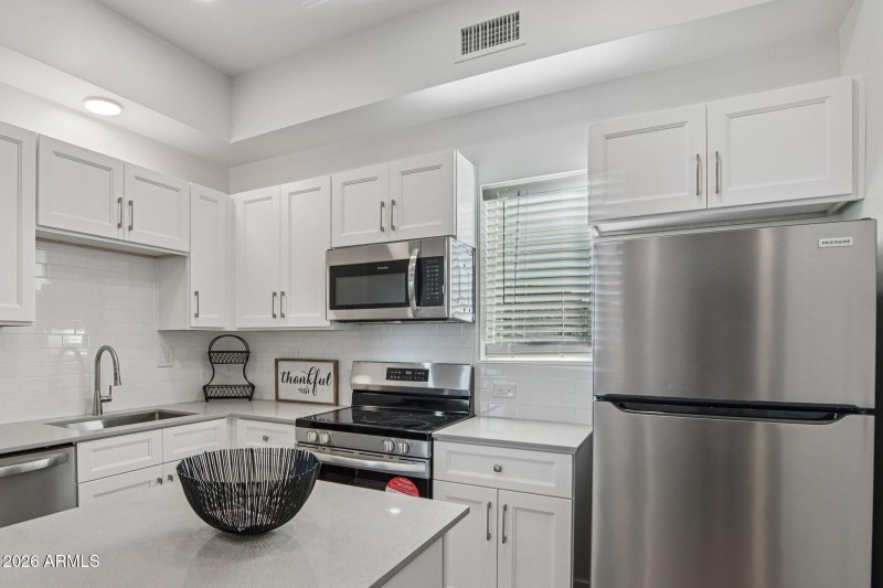 27-web-or-mls-3021 W Williams Dr A204-S0