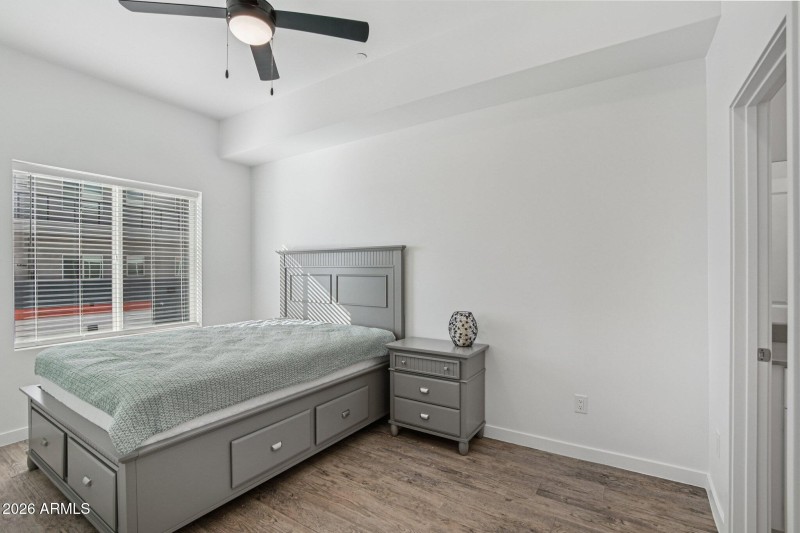 32-web-or-mls-3021 W Williams Dr A204-S0