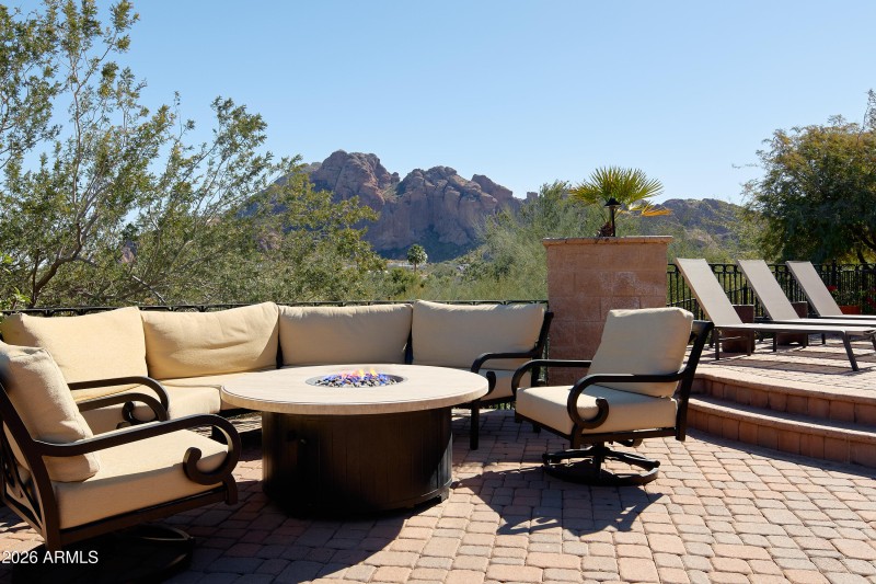 PropertyImageCo_4490EValleyVistaLn_WEB_8