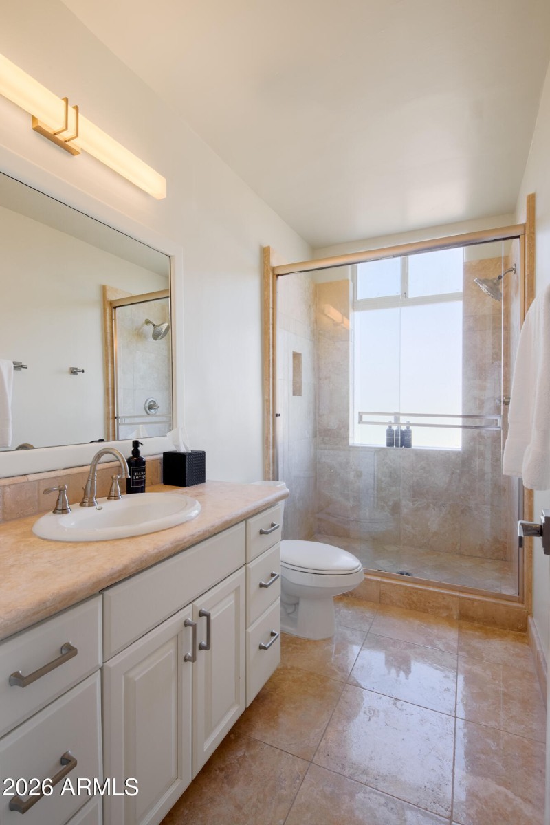 PropertyImageCo_4490EValleyVistaLn_WEB_6