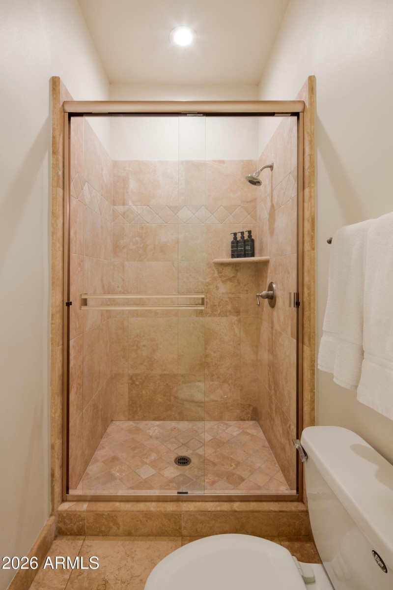 PropertyImageCo_4490EValleyVistaLn_WEB_5