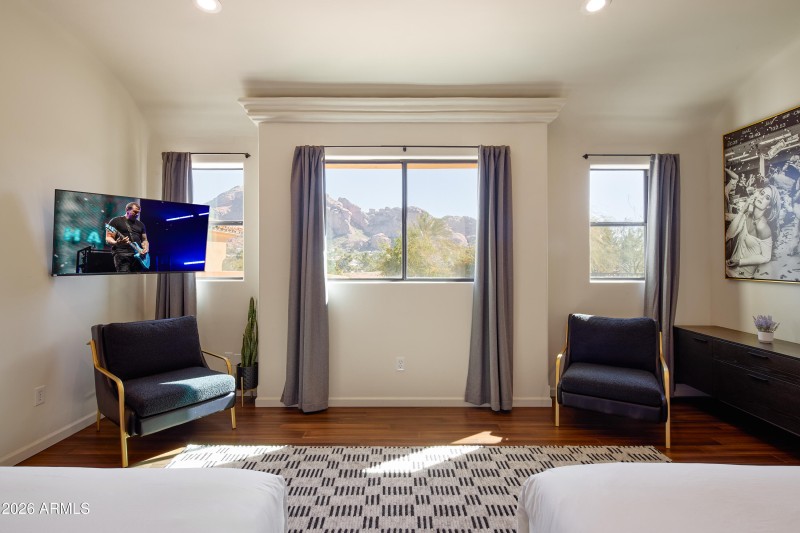 PropertyImageCo_4490EValleyVistaLn_WEB_5