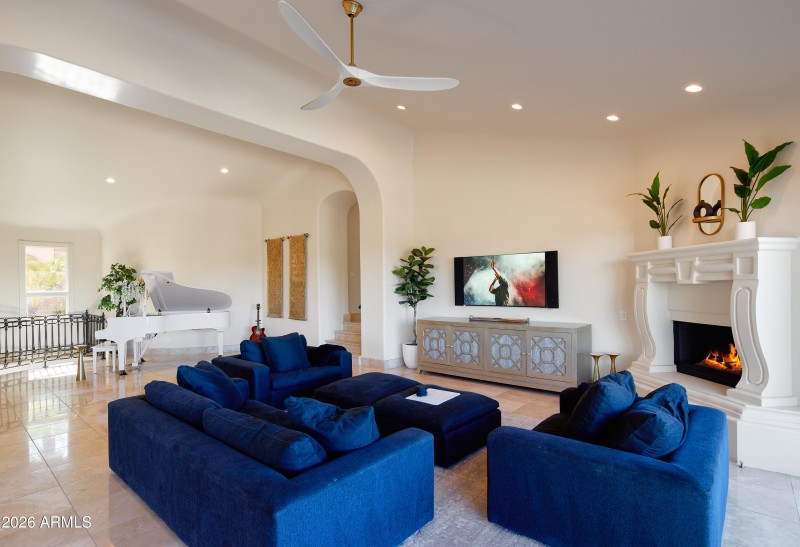 PropertyImageCo_4490EValleyVistaLn_WEB_4