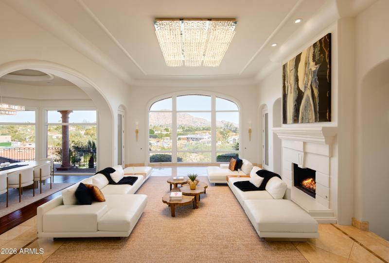 PropertyImageCo_4490EValleyVistaLn_WEB_3