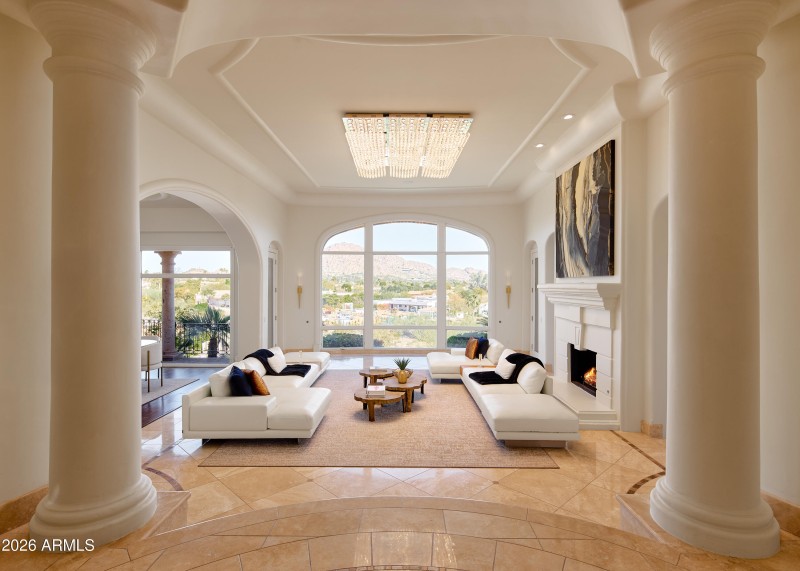 PropertyImageCo_4490EValleyVistaLn_WEB_2