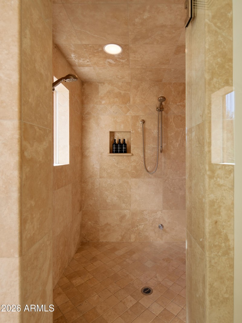 PropertyImageCo_4490EValleyVistaLn_WEB_2