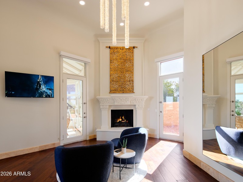 PropertyImageCo_4490EValleyVistaLn_WEB_1