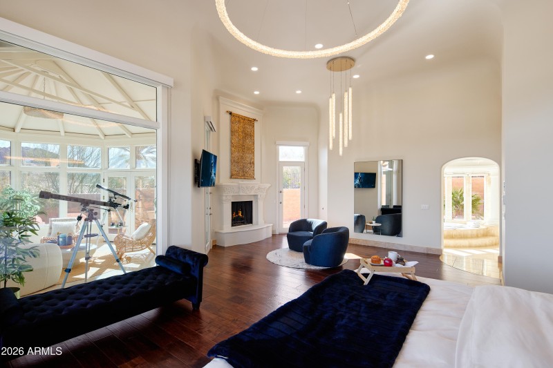 PropertyImageCo_4490EValleyVistaLn_WEB_1