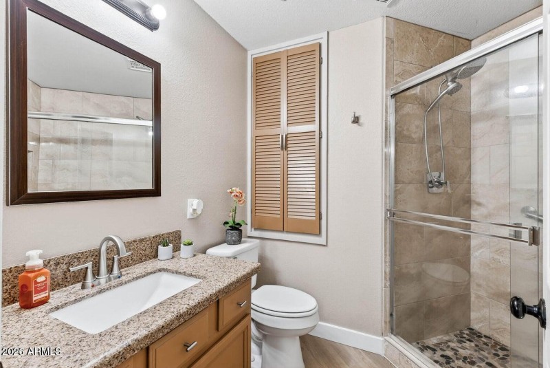 16 - Downstairs bathroom