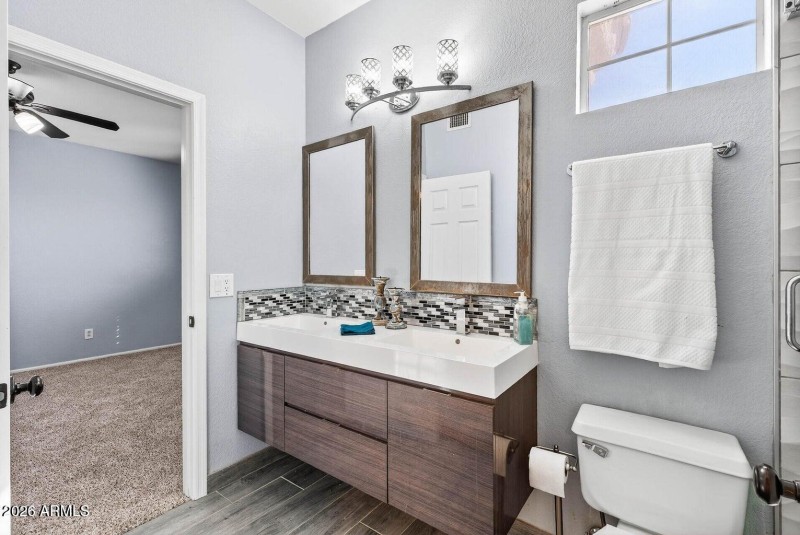 27 - Jack and Jill Bathroom