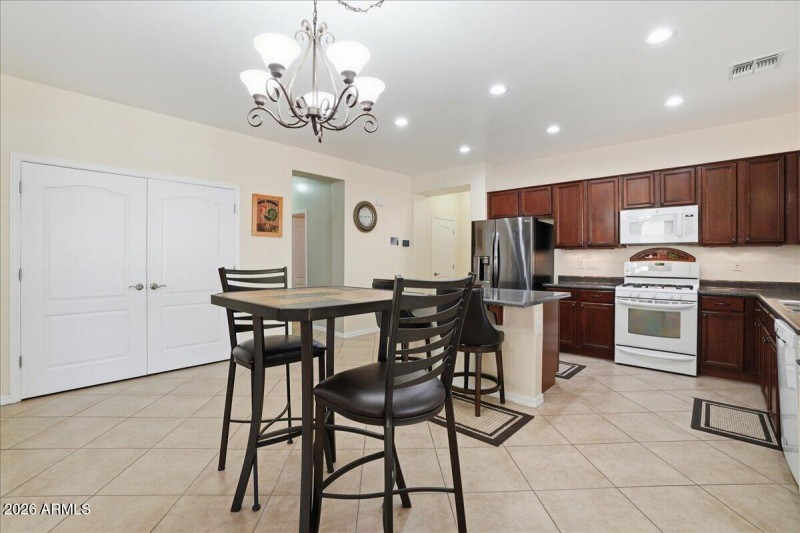 12-454 E Quail Dr_RedHogMedia