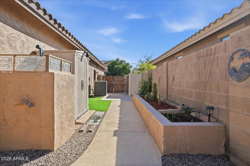 45-454 E Quail Dr_RedHogMedia