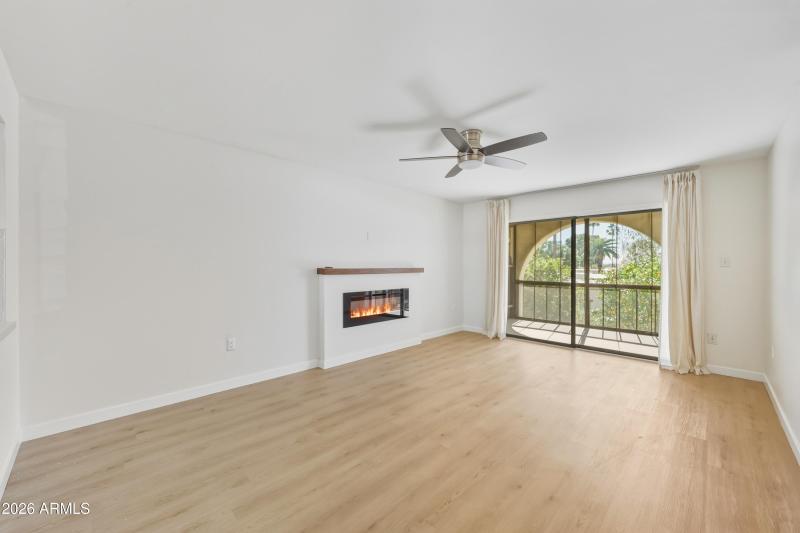 4_003_dsc_0765_with_fire