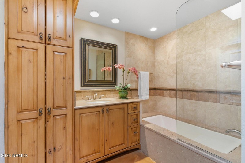 Guest Bathroom 2 with Tub