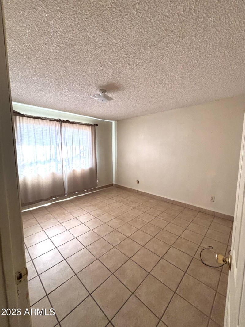 eeeeacd2-f595-4552-aebb-74f45265053e