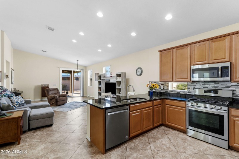 004___3759 Aspen Ave