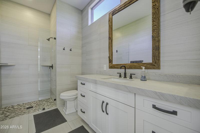 casita/Pool House-Bath-pic 3