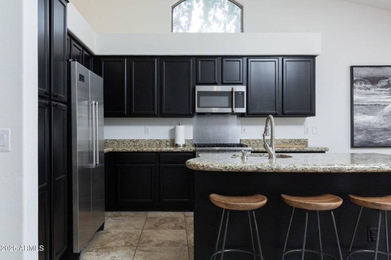 Kitchen w/Viking Appliances