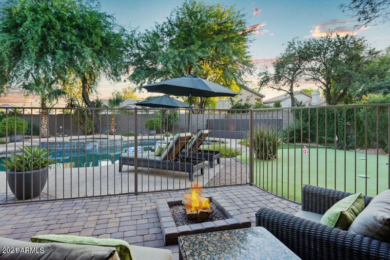 Outdoor Firepit
