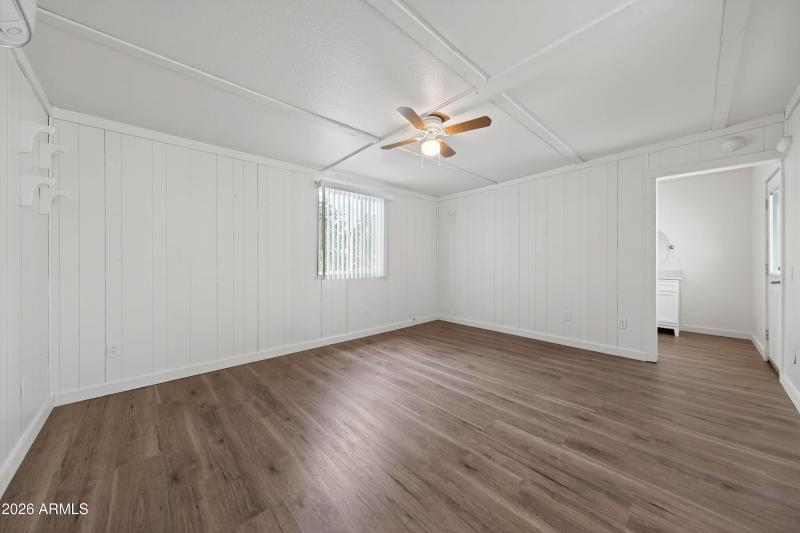 Interior - 3344 Quail Run Dr-11