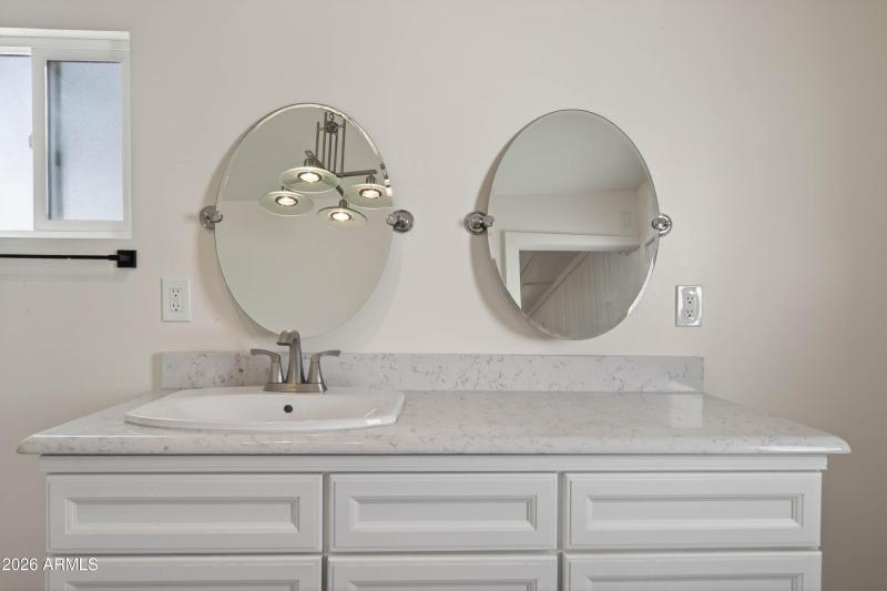 Interior - 3344 Quail Run Dr-14