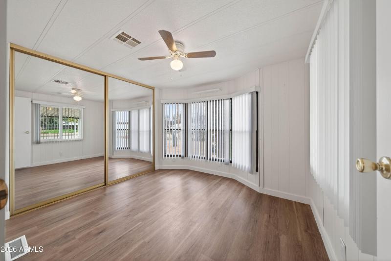 Interior - 3344 Quail Run Dr-19