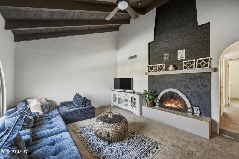 004_DSC_1305_with_fire