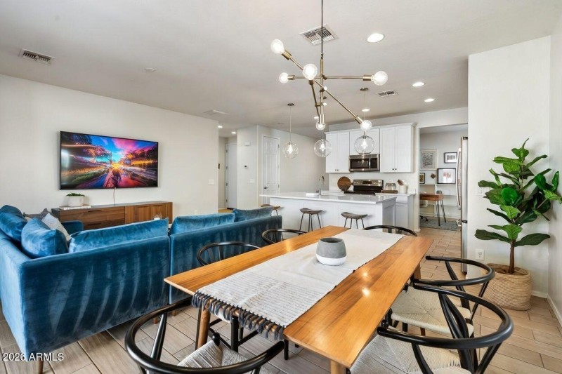 53-web-or-mls-ef09c799-4271-4f13-a827-f1