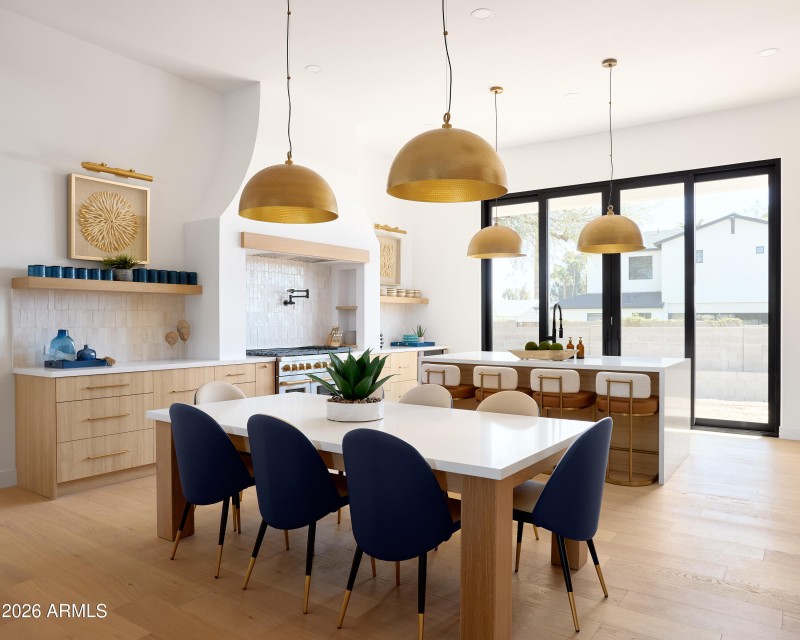 PropertyImageCo_4207ECampbellAve_WEB_5