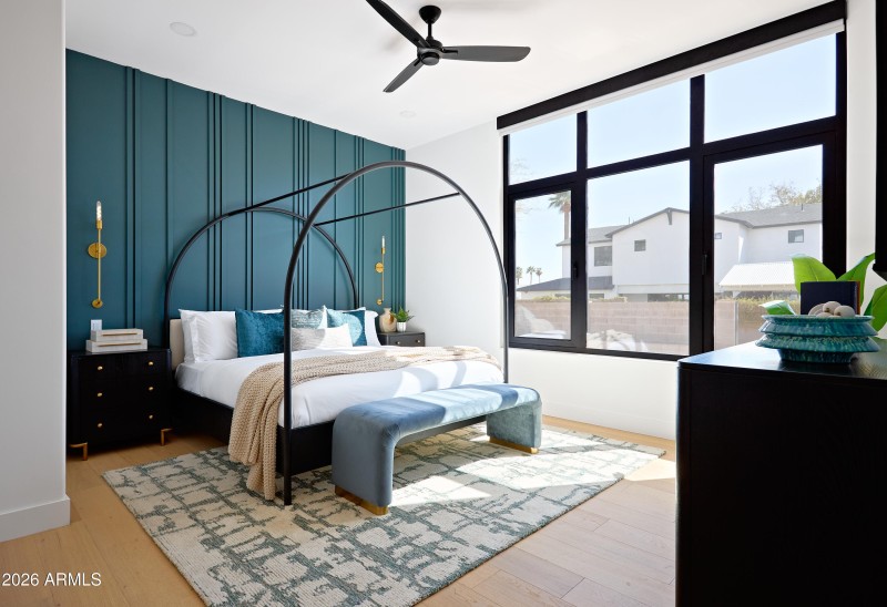 PropertyImageCo_4207ECampbellAve_WEB_8