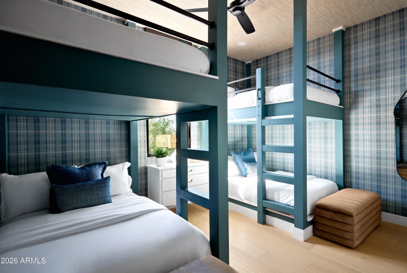 PropertyImageCo_4207ECampbellAve_WEB_14