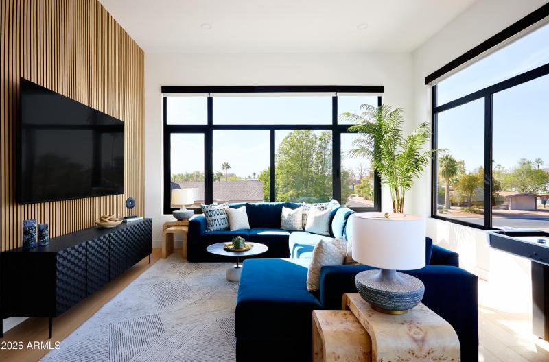 PropertyImageCo_4207ECampbellAve_WEB_19