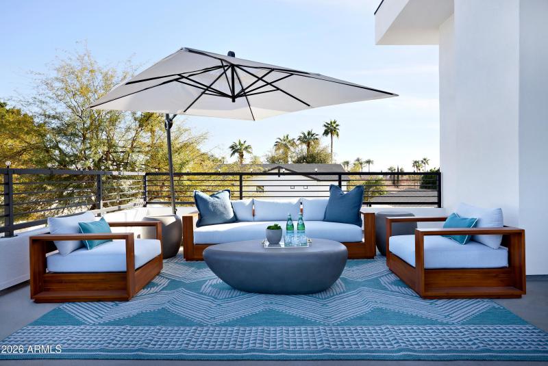 PropertyImageCo_4207ECampbellAve_WEB_22