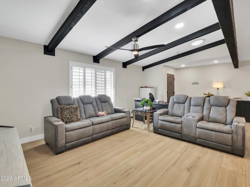 08-5122 W Fallen Leaf Lane-8