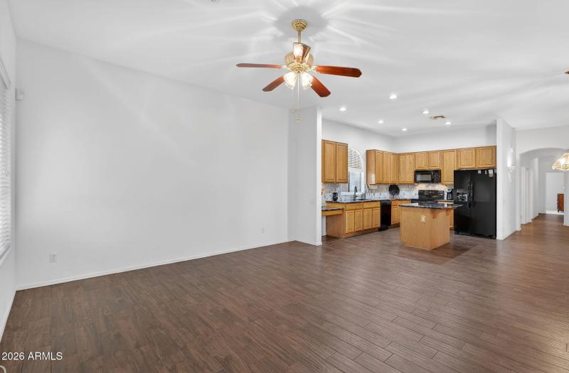 19-web-or-mls-32E Knoll Cir