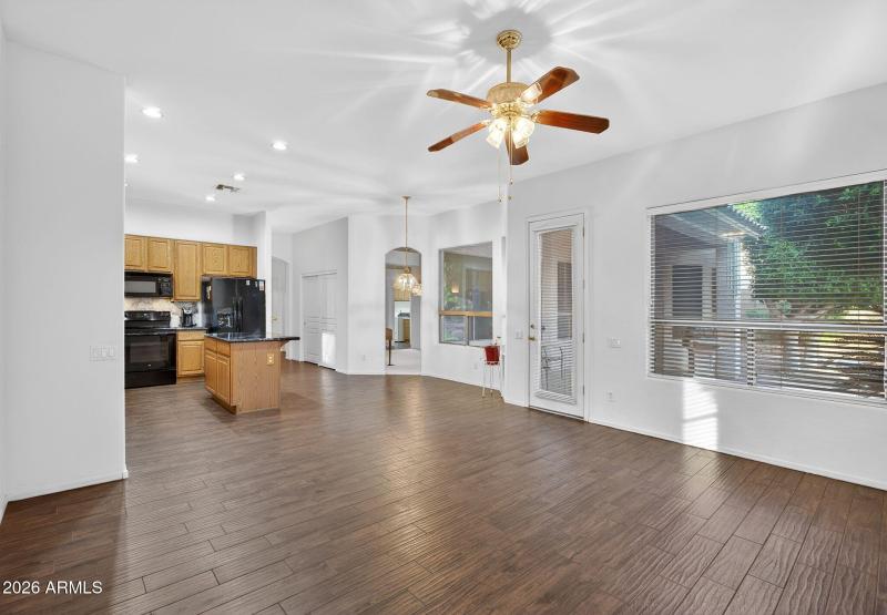 21-web-or-mls-34E Knoll Cir