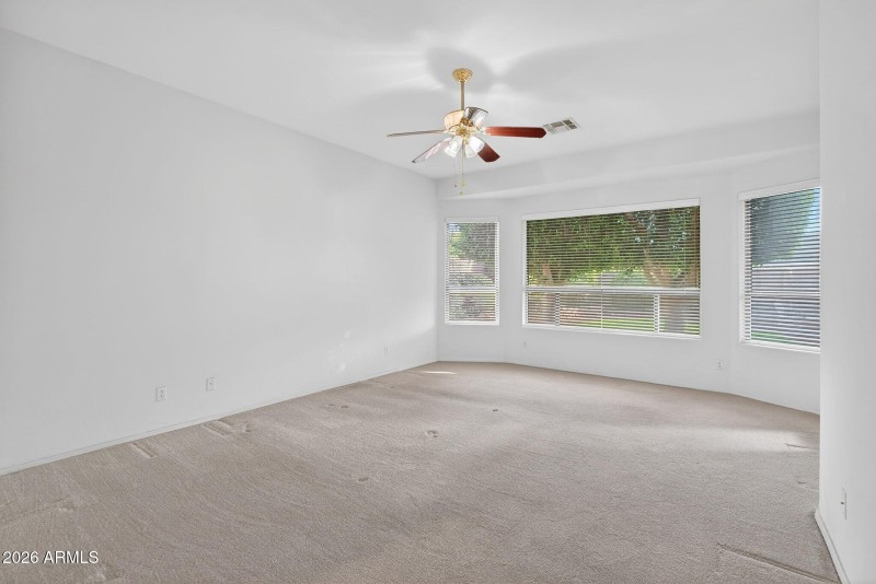 24-web-or-mls-13E Knoll Cir